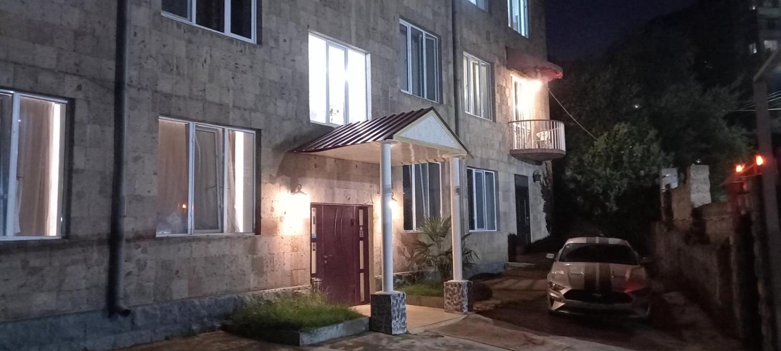Guest House In Alaverdi Exteriör bild